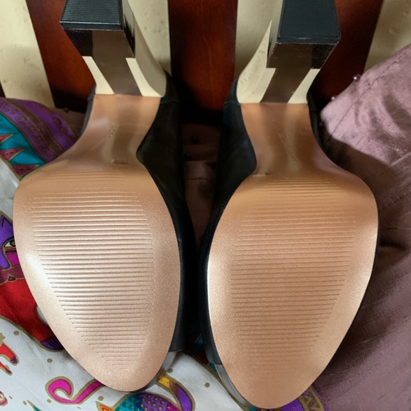 Pumps - Picture 8 of 8